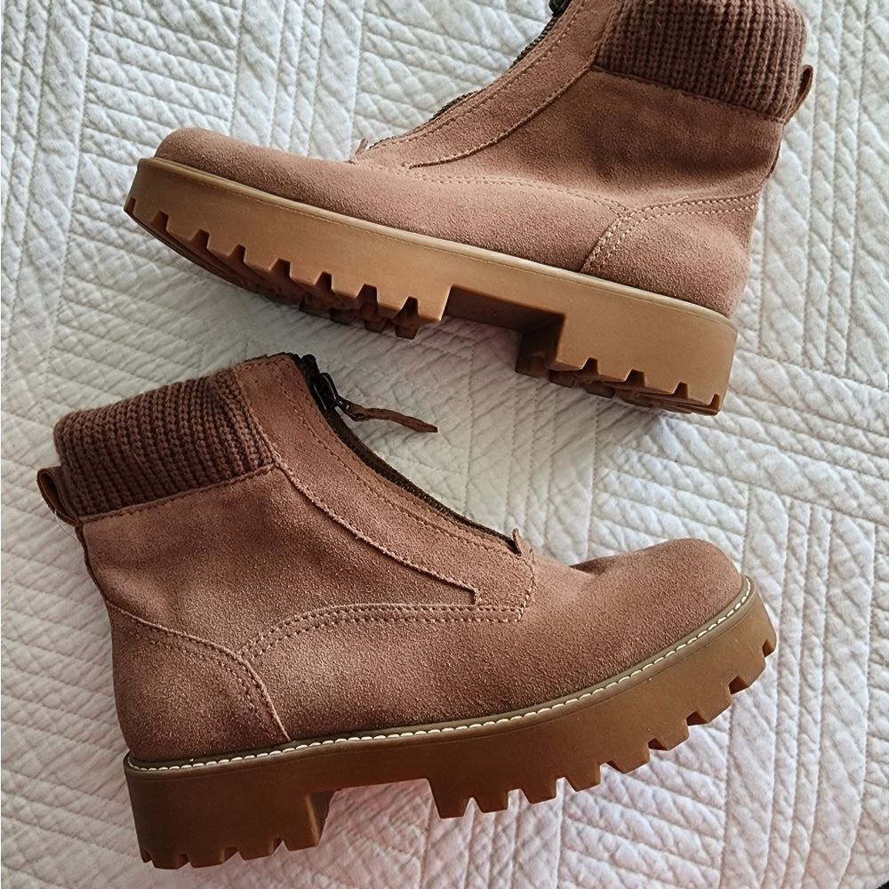 Zodiac Chelsea suede leather sweater with zipper boots